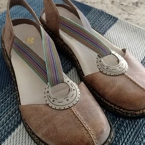 Ladies Rieker  Daisy Shoe, Size 37, Never Worn